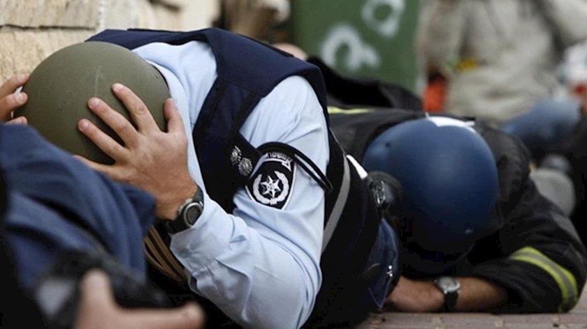Iranpress: Al-Khalil operation causes fear, panic in Israel