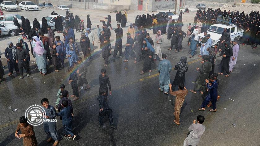 Iranpress: Shias, Sunnis of Baluchestan Mourn Imam Hussain (AS) Martyrdom