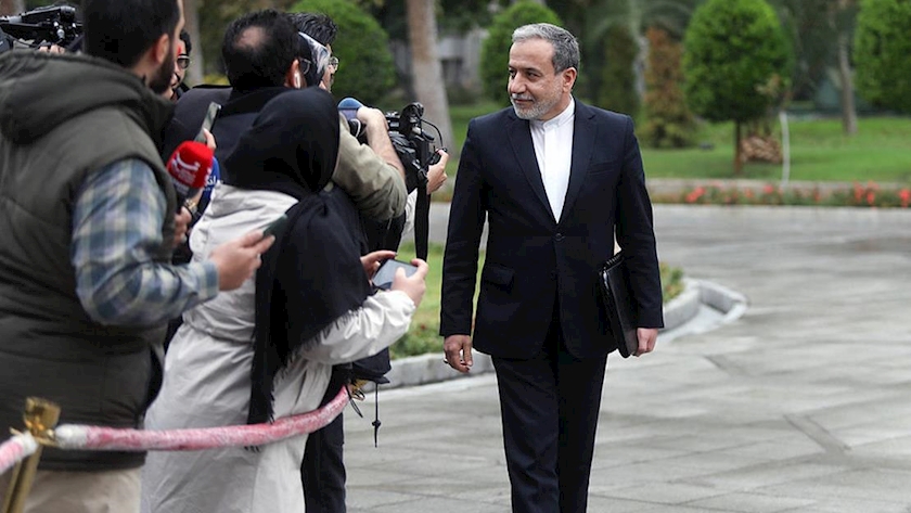 Iranpress: Iran FM to Deliver Leader